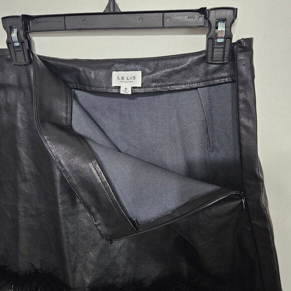 Le Lis Faux Leather Mini Skirt with Feather Trim Size Medium - Picture 4 of 5